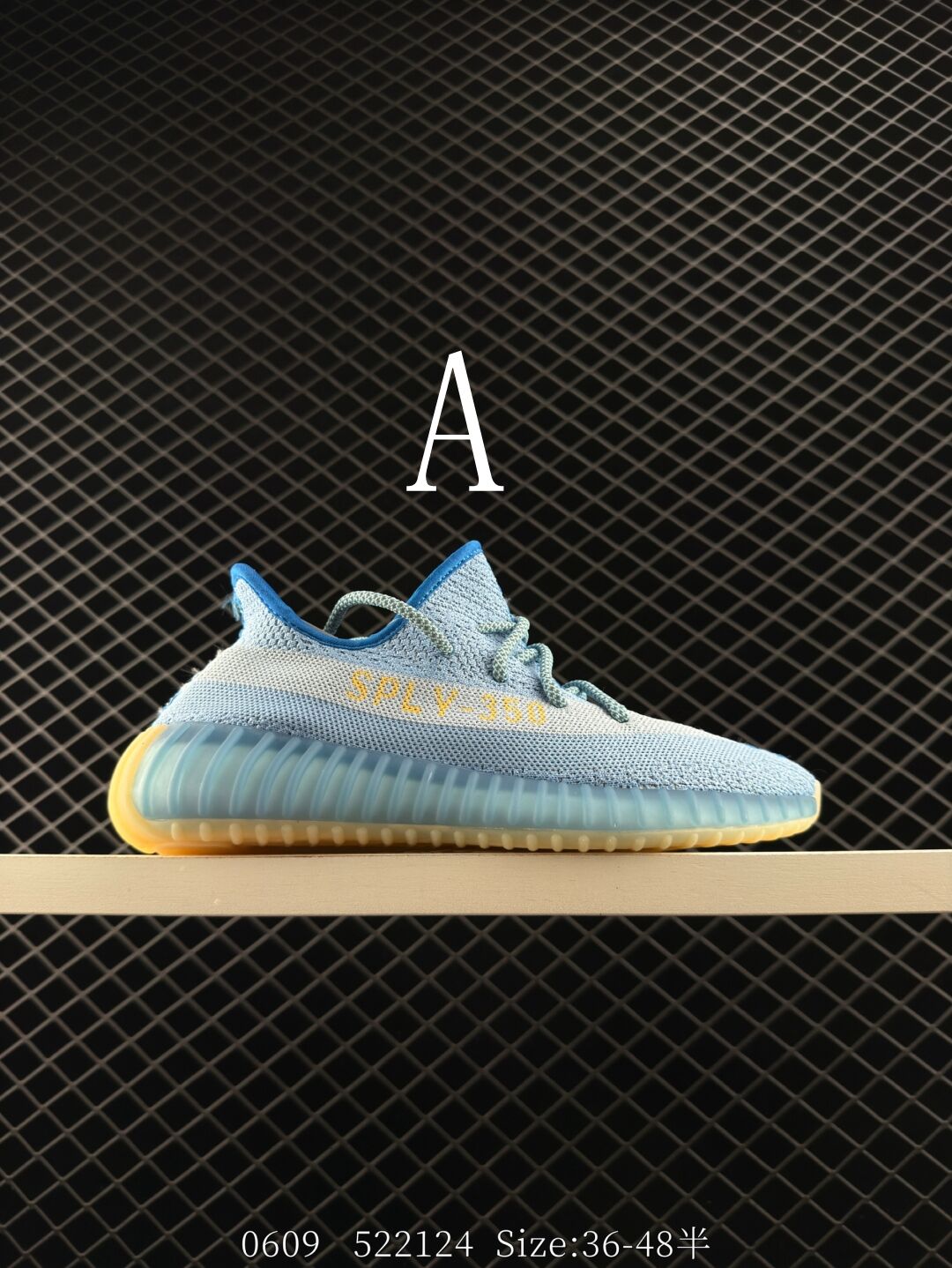 נעליים של אדידס ייזי