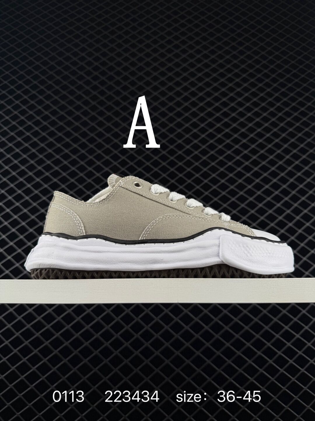 נעליים של מייסון מיארה YASUHIRO